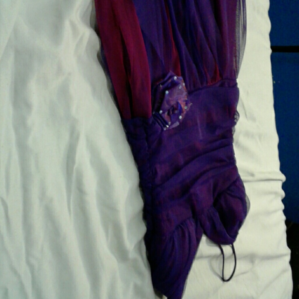 Dress - Picture 2 of 3